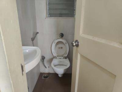 Bathroom Image of 650 Sq.ft 1 BHK Apartment / Flat for sale in Vijay Orovia, Hiranandani Estate Thane for Rs. 7000000