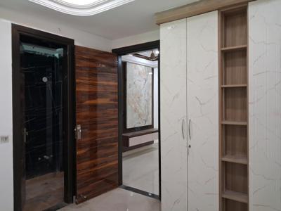Bedroom Image of 2200 Sq.ft 4.5 BHK Apartment / Flat for sale in JMD Siddhi Vinayak by JMD Construction, Sector 73 Noida for Rs. 7600000