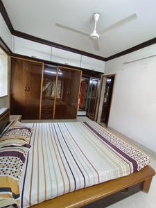 Bedroom Image of 750 Sq.ft 2 BHK Apartment / Flat for rent in Vile Parle East Mumbai for Rs. 96000
