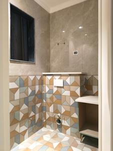 Common Bathroom Image of 1350 Sq.ft 3 BHK Builder Floor for sale in Indirapuram Ghaziabad for Rs. 17000000