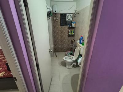 Bathroom Image of 720 Sq.ft 1.5 BHK Apartment / Flat for sale in Sun Simpolo, Bopal Ahmedabad for Rs. 4900000