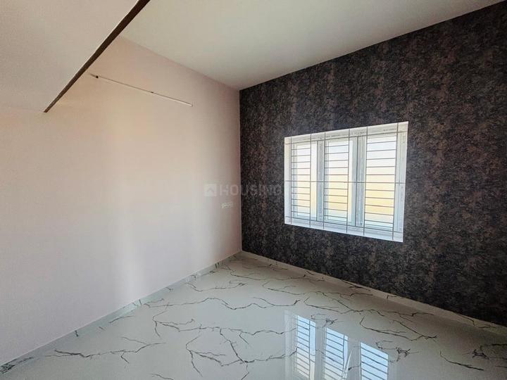 Elegant Estatae Main Image 1