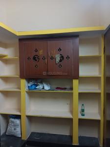 Bedroom Image of 900 Sq.ft 2 BHK Independent House for rent in Lal Darwaza Hyderabad for Rs. 13500