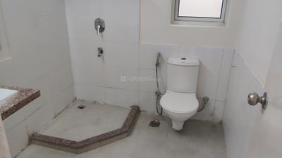 Image of 1654 Sq.ft 3 BHK Apartment / Flat for sale in DLF Capital Greens Phase 1 And 2, Karampura, New Delhi for Rs. 27500000