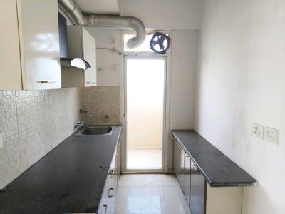 Kitchen Image of 700 Sq.ft 2 BHK Apartment / Flat for sale in Signature Global The Millennia, Sector 37D Gurgaon for Rs. 6750000