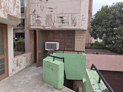Terrace Image of 500 Sq.ft 1 RK Builder Floor for rent in Butler Colony Lucknow for Rs. 10000