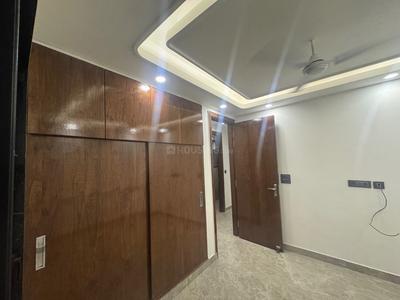 Bedroom Image of 900 Sq.ft 3 BHK Builder Floor for rent in Siddhartha Extension New Delhi for Rs. 43000