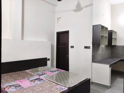 Bedroom Image of 500 Sq.ft 1 RK Apartment / Flat for rent in Sector 30 Gurgaon for Rs. 17000