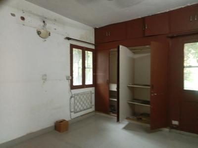 Bedroom Image of 1800 Sq.ft 3 BHK Apartment / Flat for sale in Vasant Kunj New Delhi for Rs. 40000000