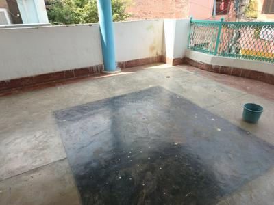 Balcony Image of 1800 Sq.ft 3 BHK Builder Floor for rent in Miurabad Allahabad for Rs. 9000