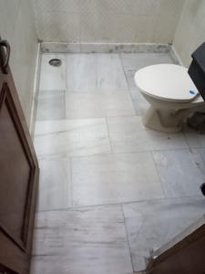 Bathroom Image of 900 Sq.ft 2 BHK Builder Floor for sale in Lajpat Nagar New Delhi for Rs. 18500000