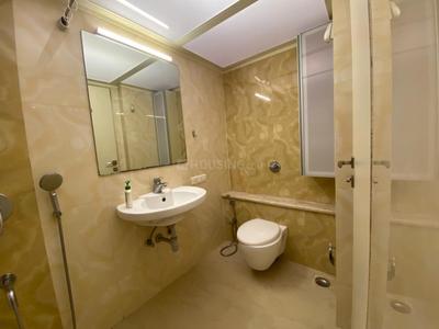 Image of 1850 Sq.ft 4 BHK Apartment / Flat for rent in Kamala Hill Roof, Pali Hill, Mumbai for Rs. 450000