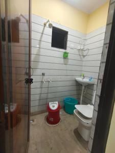 Bathroom Image of 300 Sq.ft 1 BHK Apartment / Flat for rent in Kondli New Delhi for Rs. 13000