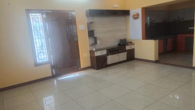 Living Room Image of 1260 Sq.ft 2 BHK Builder Floor for rent in Aranmanai Pudhur Theni for Rs. 10000