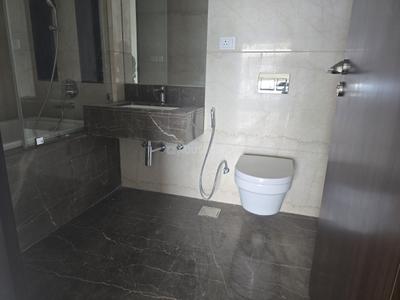 Image of 2300 Sq.ft 3 BHK Apartment / Flat for sale in Lokhandwala Minerva, Worli, Mumbai for Rs. 77500000