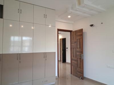Bedroom Image of 1800 Sq.ft 3 BHK Builder Floor for sale in Paschim Vihar New Delhi for Rs. 41000000