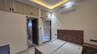 Bedroom Image of 1250 Sq.ft 2 BHK Apartment / Flat for rent in Vasant Kunj New Delhi for Rs. 70000