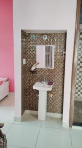 Bathroom Image of 1200 Sq.ft 2 BHK Builder Floor for rent in Ganga Nagar Meerut for Rs. 10000