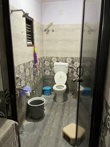 Bathroom Image of 800 Sq.ft 2 BHK Builder Floor for rent in Kithiganur Bengaluru for Rs. 15000