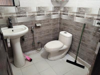 Image of 900 Sq.ft 2 BHK Builder Floor for rent in Indirapuram, Ghaziabad for Rs. 21000