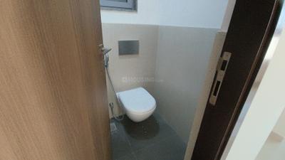 Bathroom Image of 500 Sq.ft 1 BHK Apartment / Flat for rent in Piramal Vaikunth , Thane West Thane for Rs. 23500