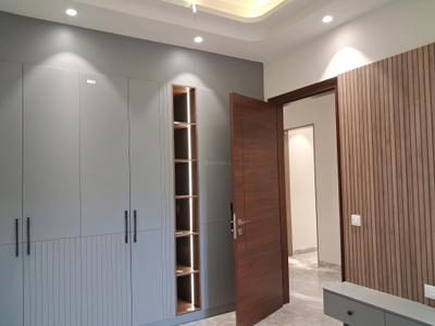 Bedroom Image of 1800 Sq.ft 3 BHK Builder Floor for sale in Paschim Vihar New Delhi for Rs. 34000000