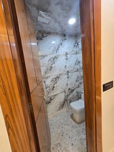 Bathroom Image of 1300 Sq.ft 4 BHK Builder Floor for sale in Shalimar Garden Ghaziabad for Rs. 9000000