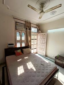 Bedroom Image of 1100 Sq.ft 2 BHK Builder Floor for rent in HUDA Plot Sector 40, Sector 40 Gurgaon for Rs. 36000