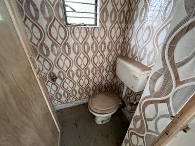 Bathroom Image of 780 Sq.ft 2 BHK Apartment / Flat for sale in Paschim Putiary Kolkata for Rs. 2500000