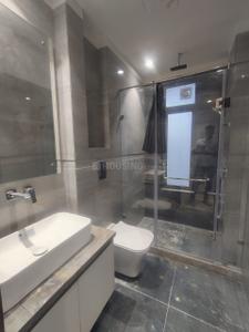 Bathroom Image of 1953 Sq.ft 3 BHK Builder Floor for sale in Defence Colony New Delhi for Rs. 85000000