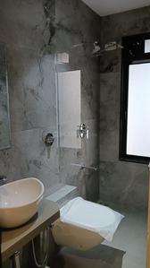 Bathroom Image of 550 Sq.ft 1 BHK Apartment / Flat for sale in Malad West Mumbai for Rs. 17000000