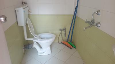 United Marvels Bathroom Two 4