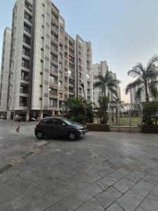 Image of 1705 Sq.ft 3 BHK Apartment / Flat for rent in Darshanam Central Park, Sayajiganj, Vadodara for Rs. 33000