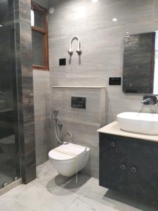 Common Bathroom Image of 3200 Sq.ft 5 BHK Builder Floor for sale in Rajendra Nagar Ghaziabad for Rs. 26000000