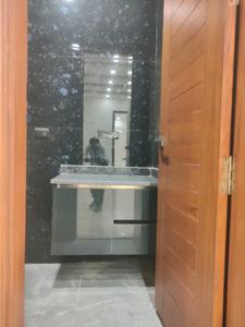 Common Bathroom Image of 5220 Sq.ft 5 BHK Builder Floor for sale in Green Field Colony Faridabad for Rs. 34000000