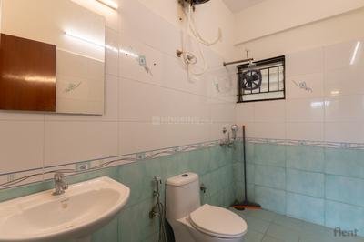 Bathroom Image of 1200 Sq.ft 2 BHK Apartment / Flat for rent in Halasuru Bengaluru for Rs. 52000