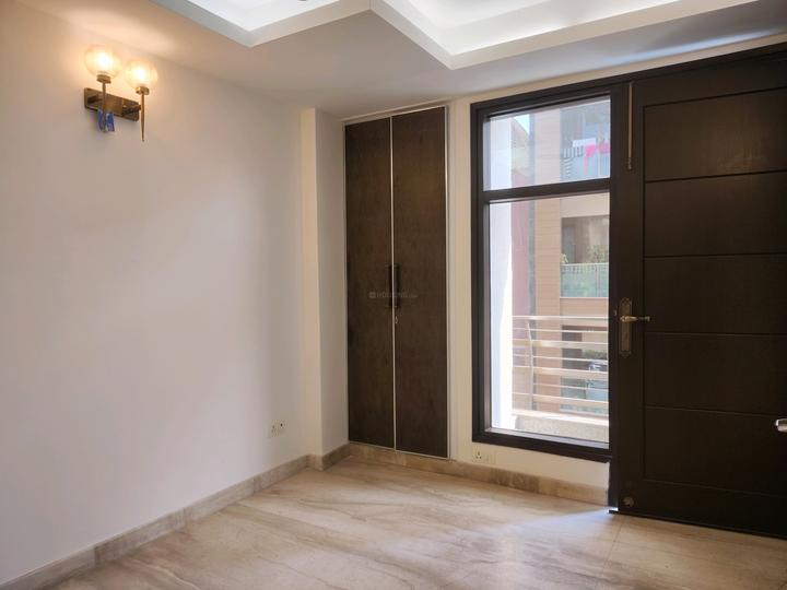 Block E, East Of Kailash Main Image 1