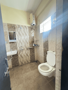 Image of 1600 Sq.ft 3 BHK Apartment / Flat for rent in Shilpa Hills, Hyderabad for Rs. 42000