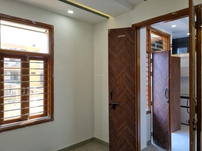 Bedroom Image of 400 Sq.ft 1 BHK Apartment / Flat for sale in Sector 15 Dwarka New Delhi for Rs. 2500000