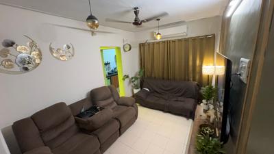 Living Room Image of 600 Sq.ft 1 BHK Apartment / Flat for sale in Puraniks Kanchan Pushp Society, Kasarvadavali Thane for Rs. 6300000