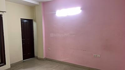 Bedroom Image of 1213 Sq.ft 2.5 BHK Apartment / Flat for sale in Wave Floors, Wave City Ghaziabad for Rs. 9500000