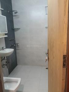 Bathroom Image of 1450 Sq.ft 3 BHK Apartment / Flat for rent in Alaknanda New Delhi for Rs. 65000