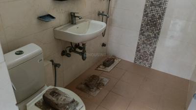 Image of 1450 Sq.ft 3 BHK Apartment / Flat for rent in CGHS Vasundhara, Sector 6 Dwarka, New Delhi for Rs. 42000