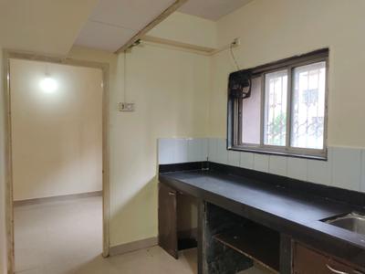 Kitchen Image of 410 Sq.ft 1 BHK Apartment / Flat for sale in Kandivali West Mumbai for Rs. 6700000