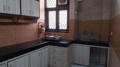 Kitchen Image of 800 Sq.ft 1 BHK Builder Floor for rent in Safdarjung Enclave New Delhi for Rs. 45000