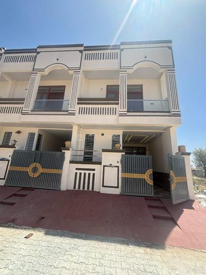 Duplex villa Main Image 1