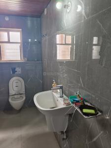 Bathroom Image of 1950 Sq.ft 3 BHK Apartment / Flat for rent in Argora Ranchi for Rs. 30000