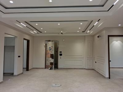 Living Room Image of 2430 Sq.ft 4 BHK Builder Floor for rent in Shakur Basti New Delhi for Rs. 85000