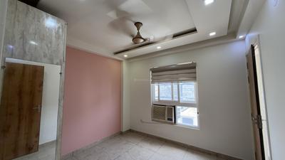 Bedroom Image of 800 Sq.ft 2 BHK Builder Floor for rent in Sector 19 Dwarka New Delhi for Rs. 35000
