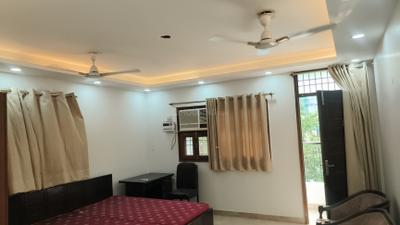 Bedroom Image of 600 Sq.ft 1 RK Builder Floor for rent in Malviya Nagar New Delhi for Rs. 29000